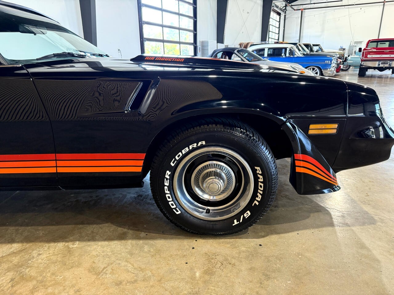 Chevrolet-Camaro-1981-American-Muscle-Car-9