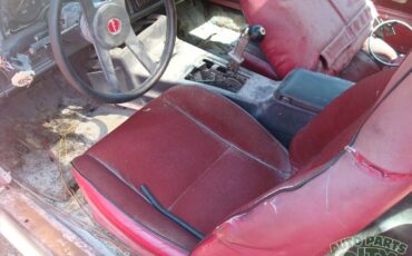 Chevrolet-Camaro-1981-Coupe-2