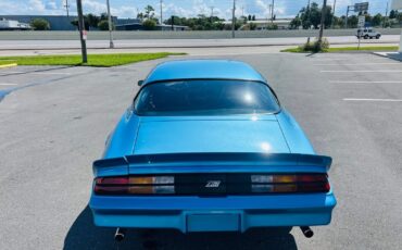 Chevrolet-Camaro-1981-Coupe-4