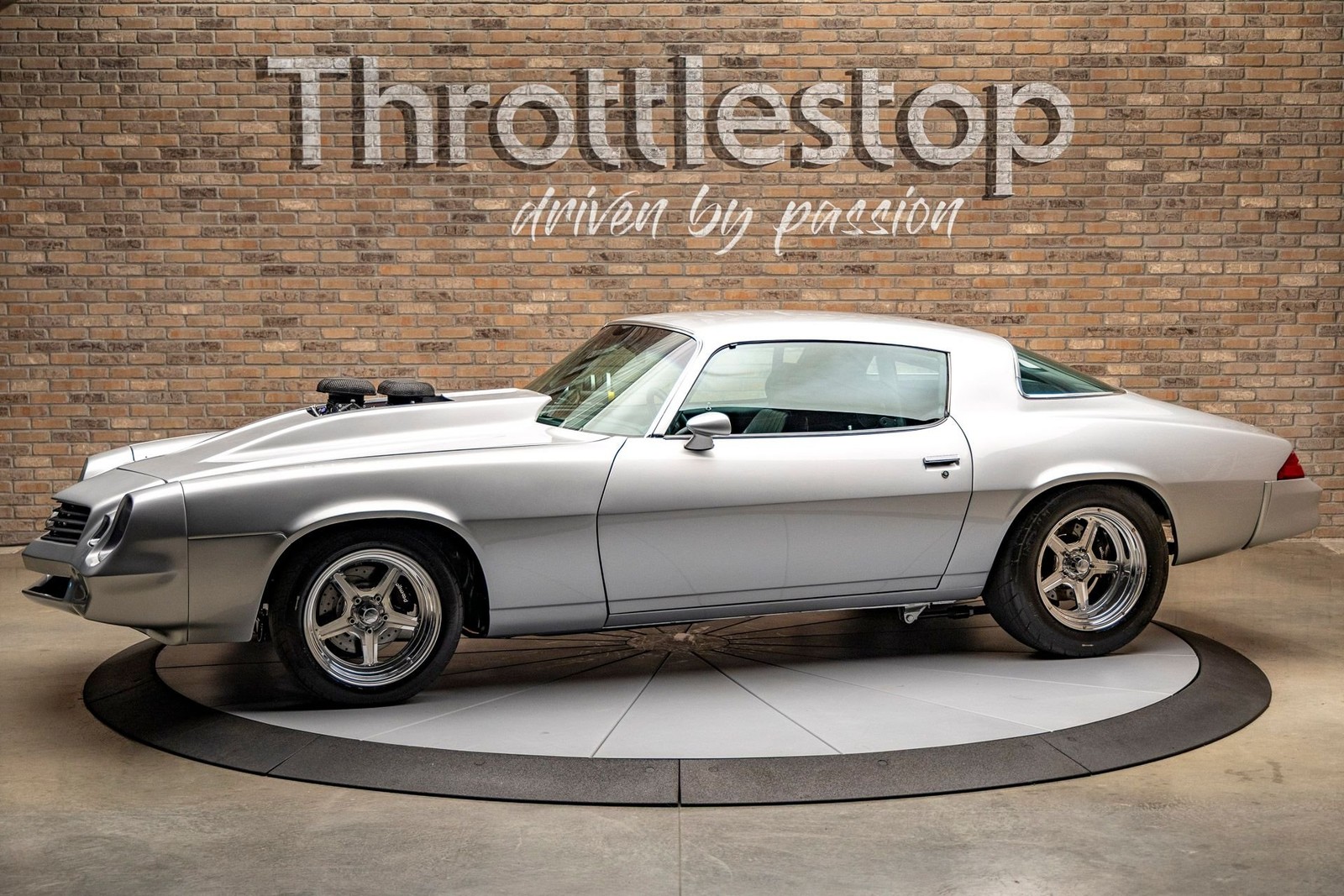 Chevrolet-Camaro-1981-Coupe