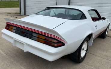 Chevrolet-Camaro-1981-Coupe-6