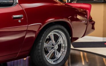 Chevrolet-Camaro-1981-Dark-Red-36
