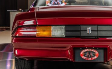 Chevrolet-Camaro-1981-Dark-Red-38