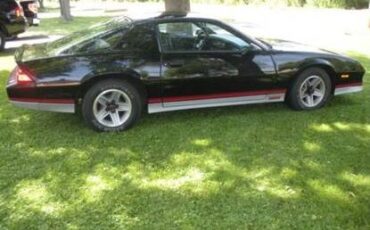 Chevrolet-Camaro-1982-Black-2