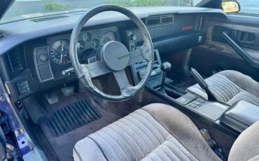 Chevrolet-Camaro-1983-Black-Gray-15