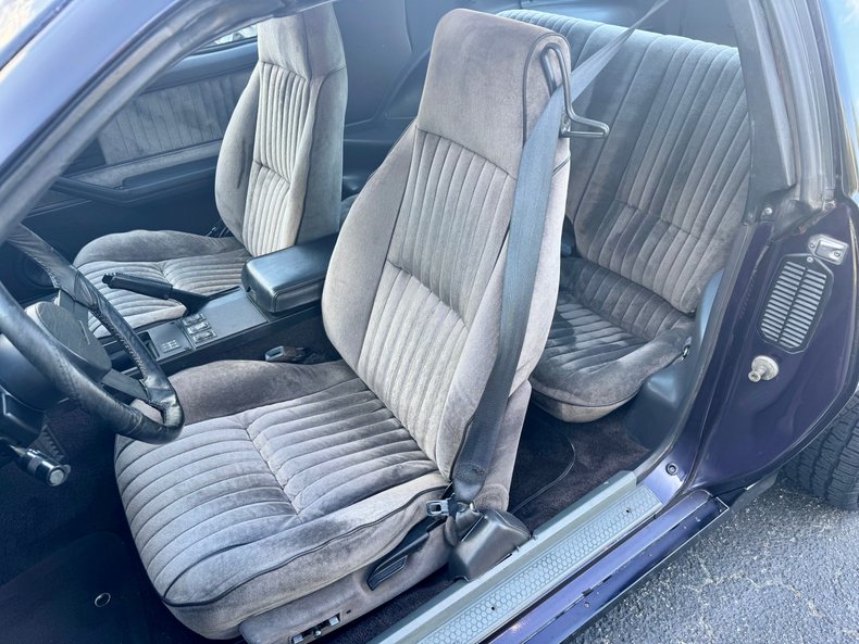 Chevrolet-Camaro-1983-Black-Gray-16