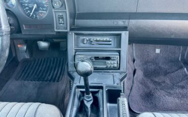 Chevrolet-Camaro-1983-Black-Gray-46