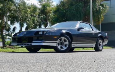 Chevrolet-Camaro-1983-Coupe-8