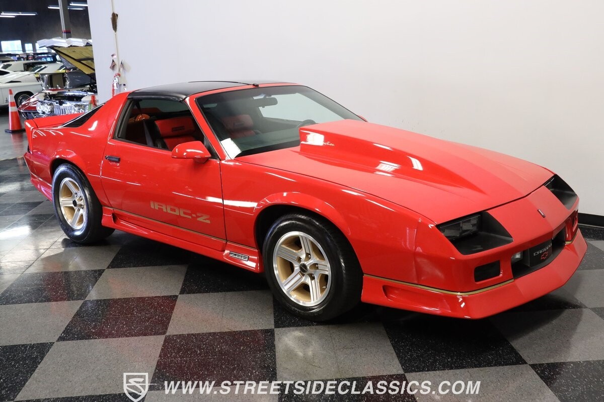 Chevrolet-Camaro-1984-Coupe-13