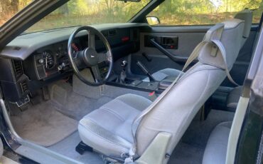 Chevrolet-Camaro-1986-Coupe-11