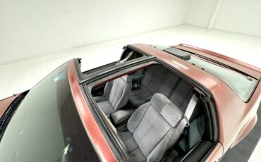 Chevrolet-Camaro-1986-Coupe-13