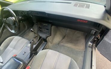 Chevrolet-Camaro-1986-Coupe-15