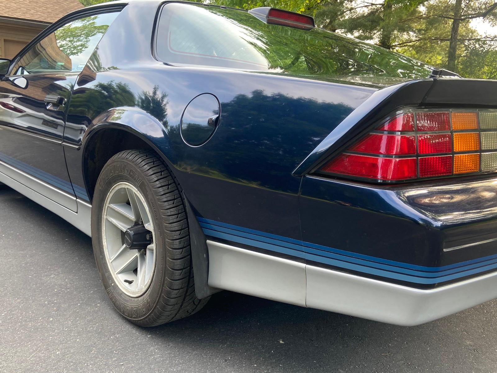 Chevrolet-Camaro-1986-Coupe-3