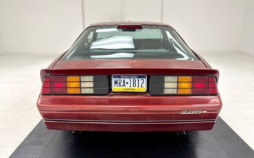 Chevrolet-Camaro-1986-Coupe-4