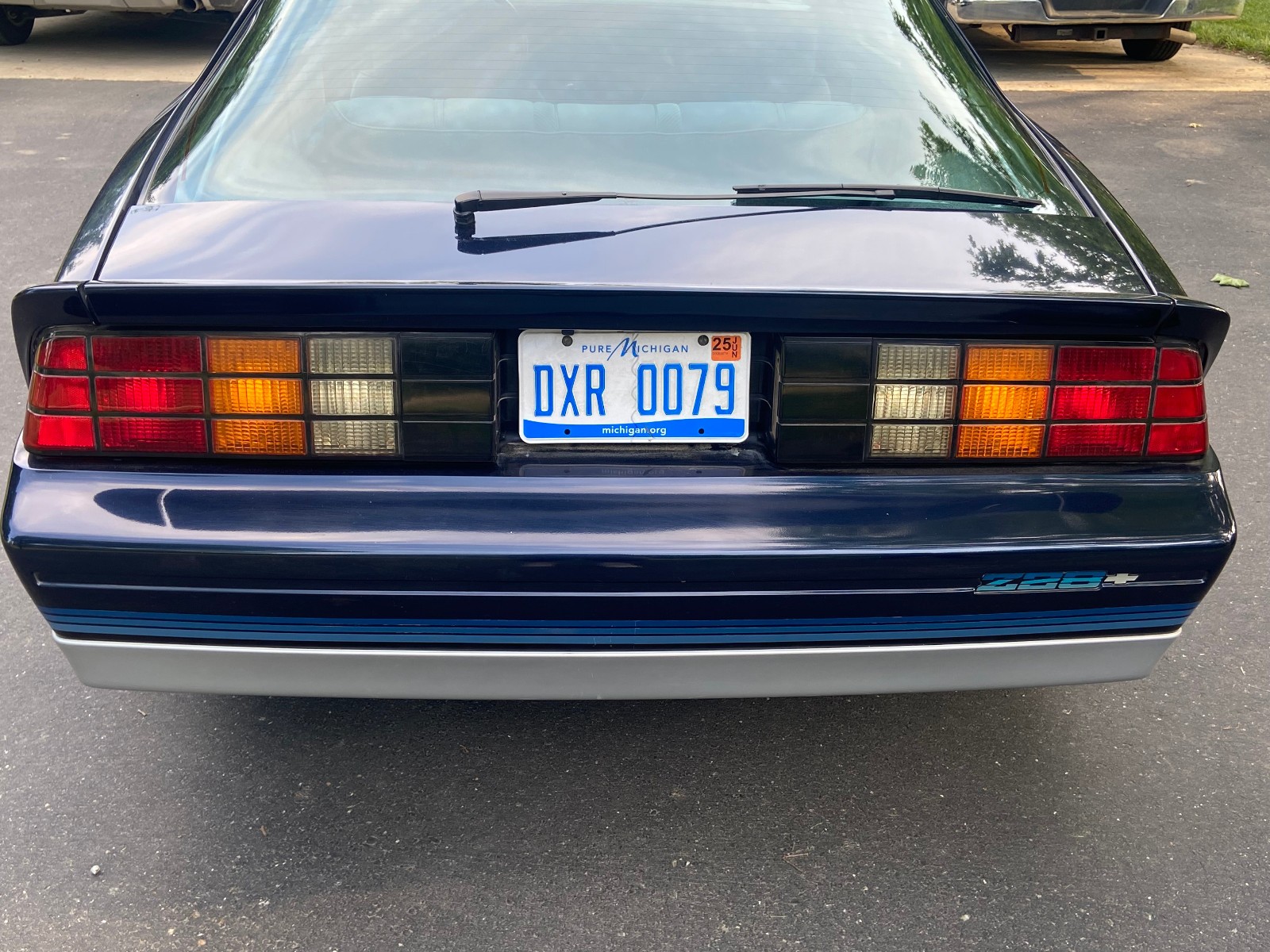 Chevrolet-Camaro-1986-Coupe-5