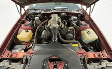 Chevrolet-Camaro-1986-Flame-Red-Metallic-Gray-37