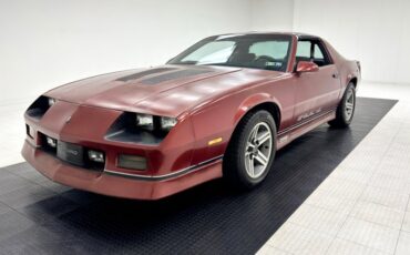 Chevrolet-Camaro-1986-Flame-Red-Metallic-Gray