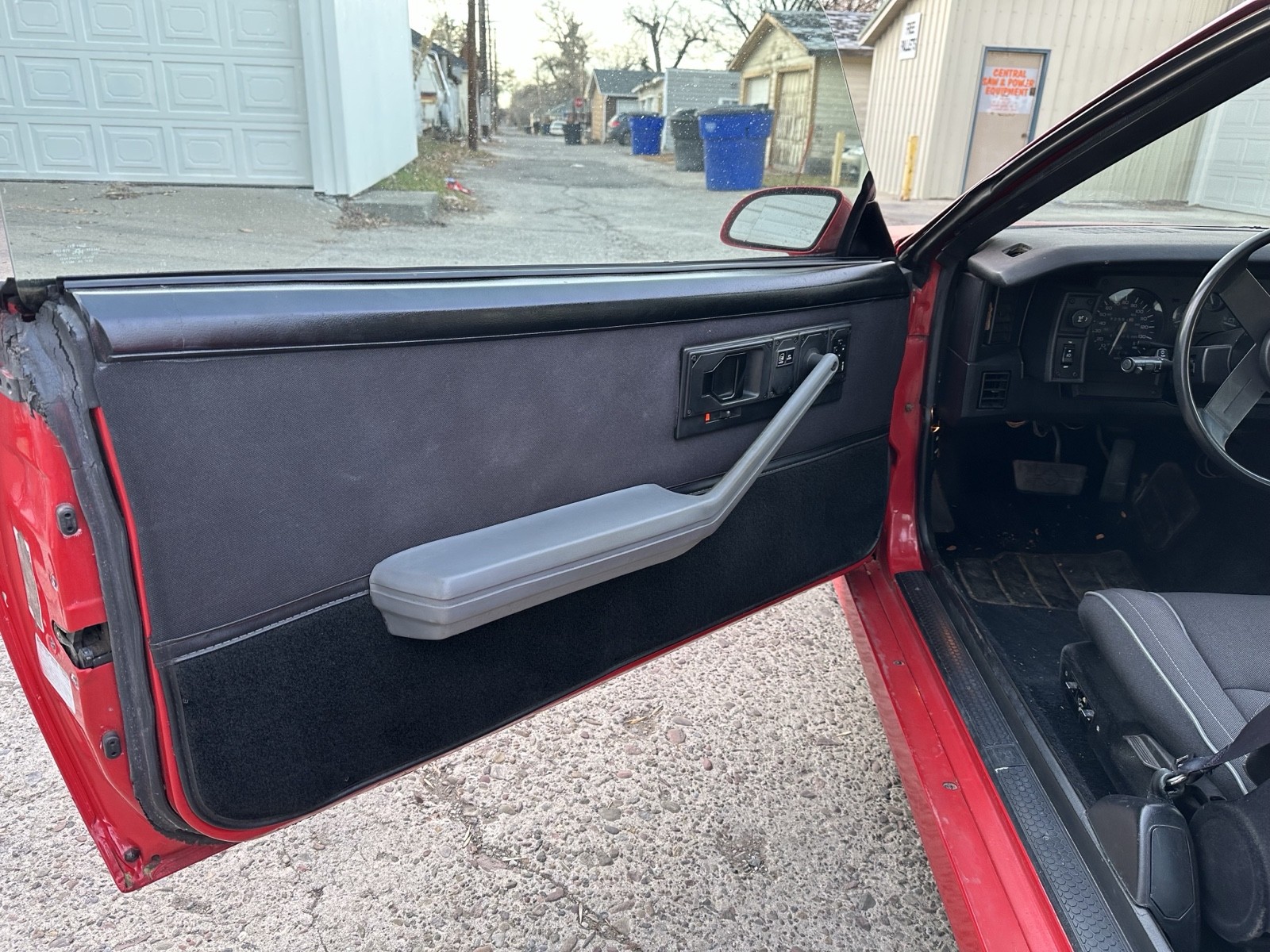 Chevrolet-Camaro-1987-13