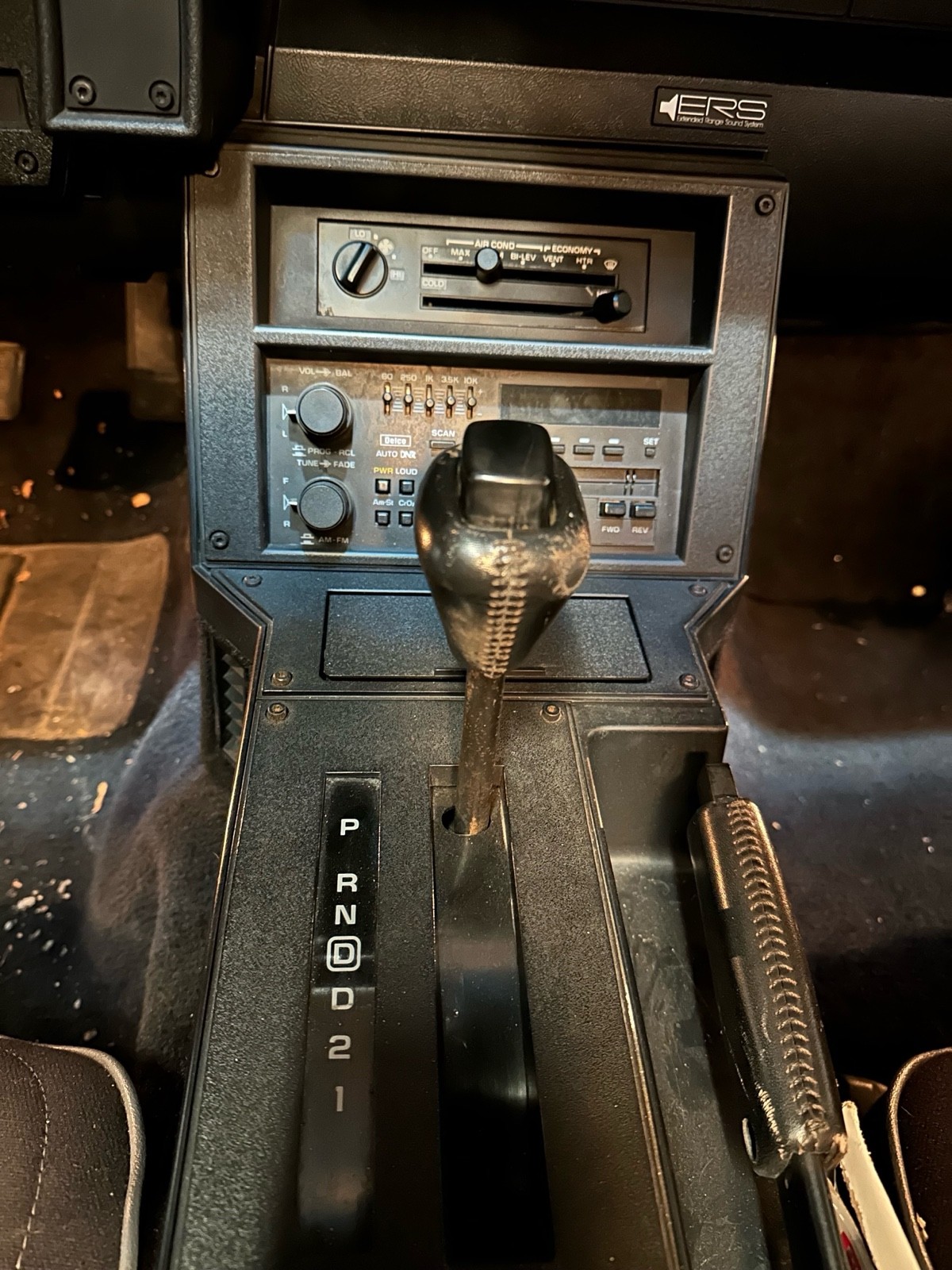 Chevrolet-Camaro-1987-14