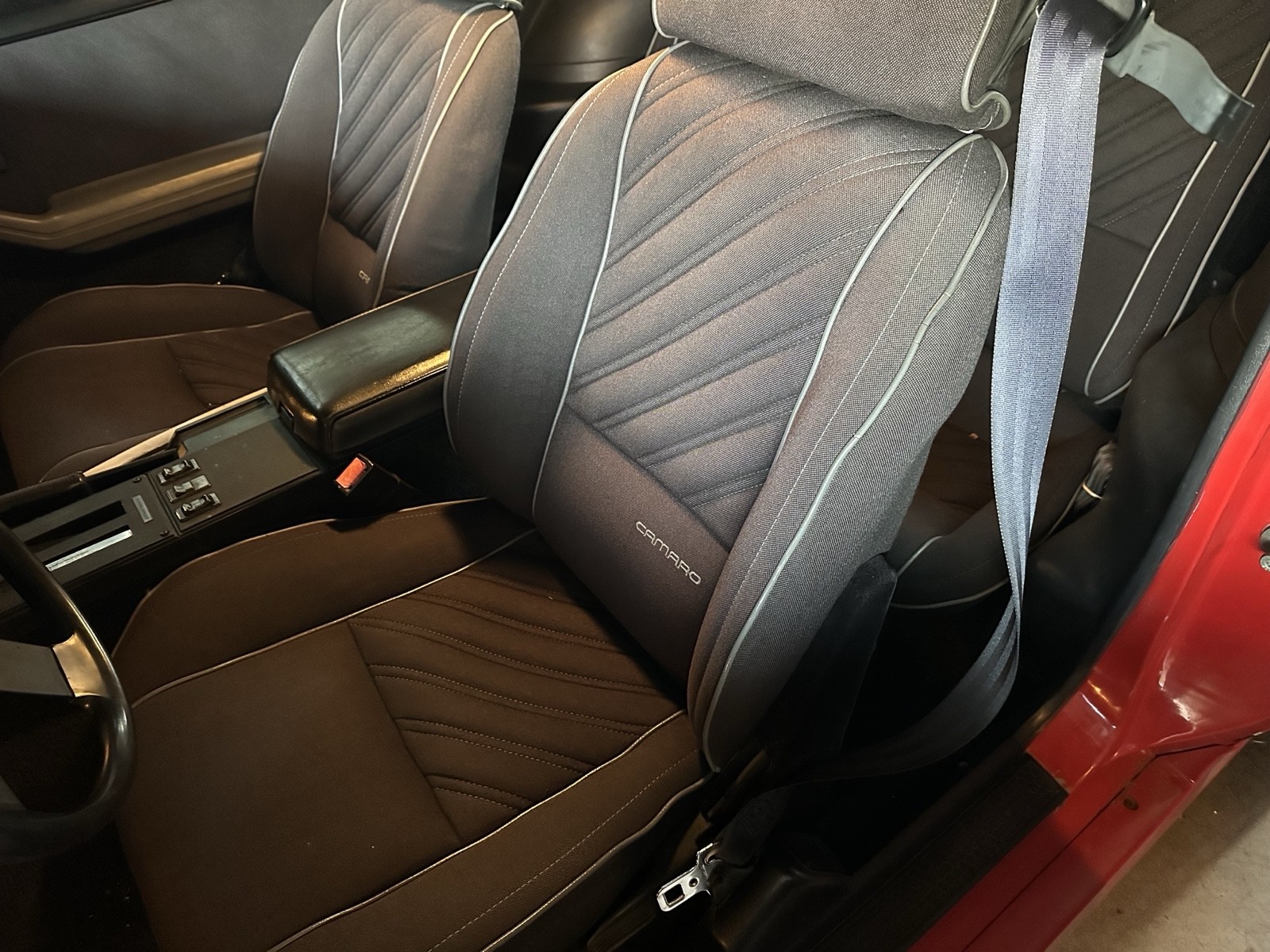 Chevrolet-Camaro-1987-9
