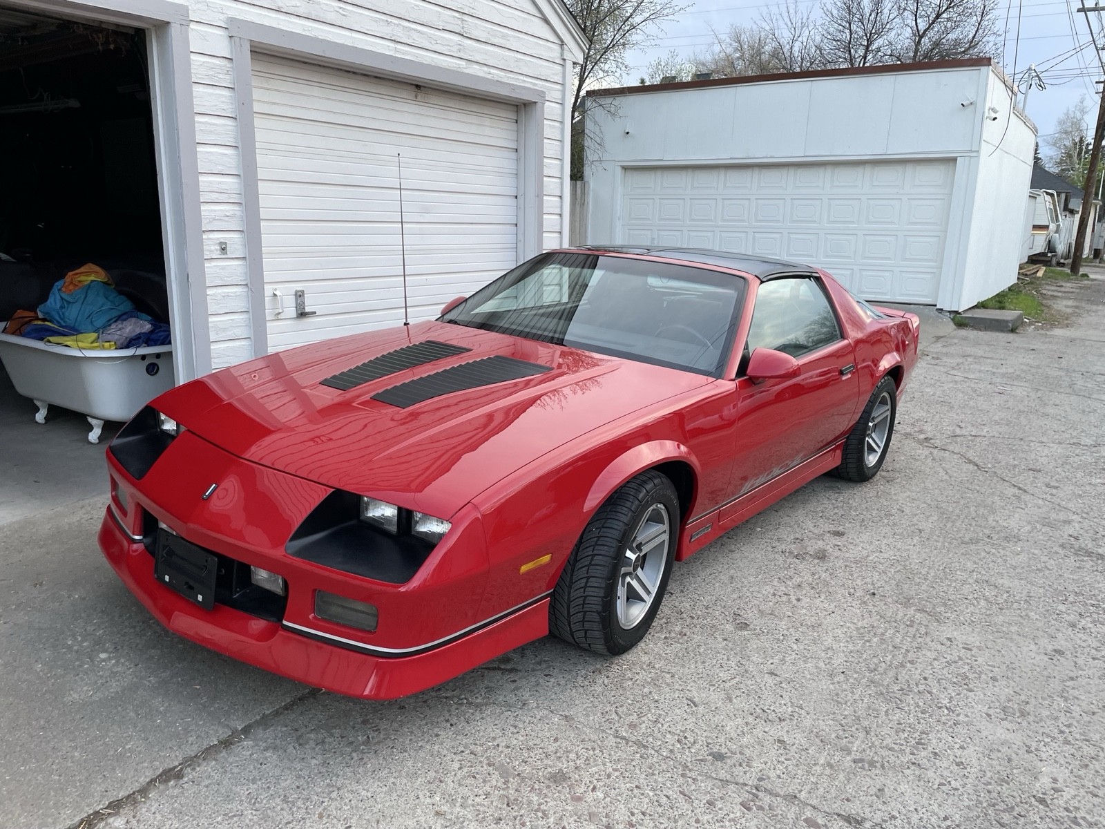 Chevrolet-Camaro-1987