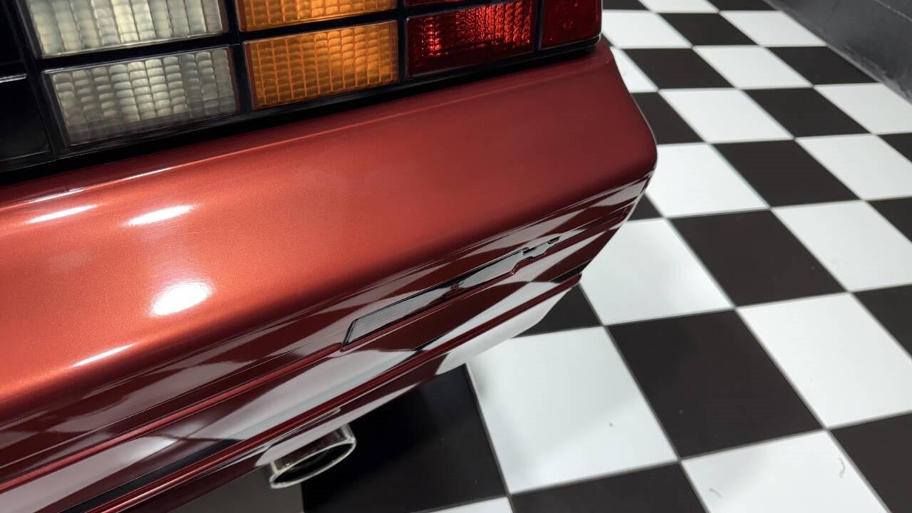 Chevrolet-Camaro-1988-Convertible-21