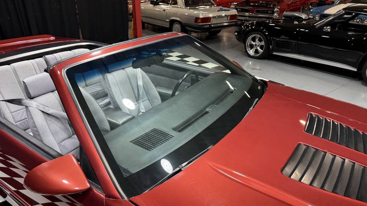 Chevrolet-Camaro-1988-Convertible-22