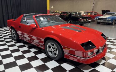 Chevrolet-Camaro-1988-Hatchback-1
