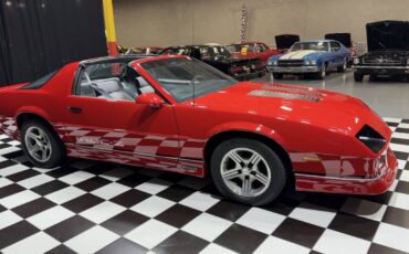 Chevrolet-Camaro-1988-Hatchback-11