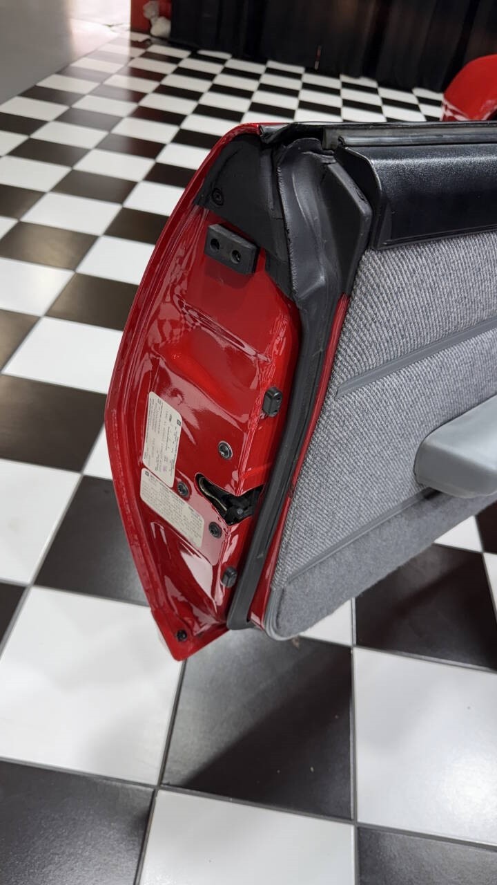 Chevrolet-Camaro-1988-Hatchback-12