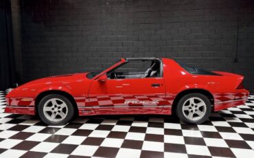 Chevrolet-Camaro-1988-Hatchback-4