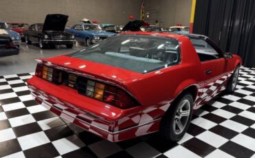 Chevrolet-Camaro-1988-Hatchback-5
