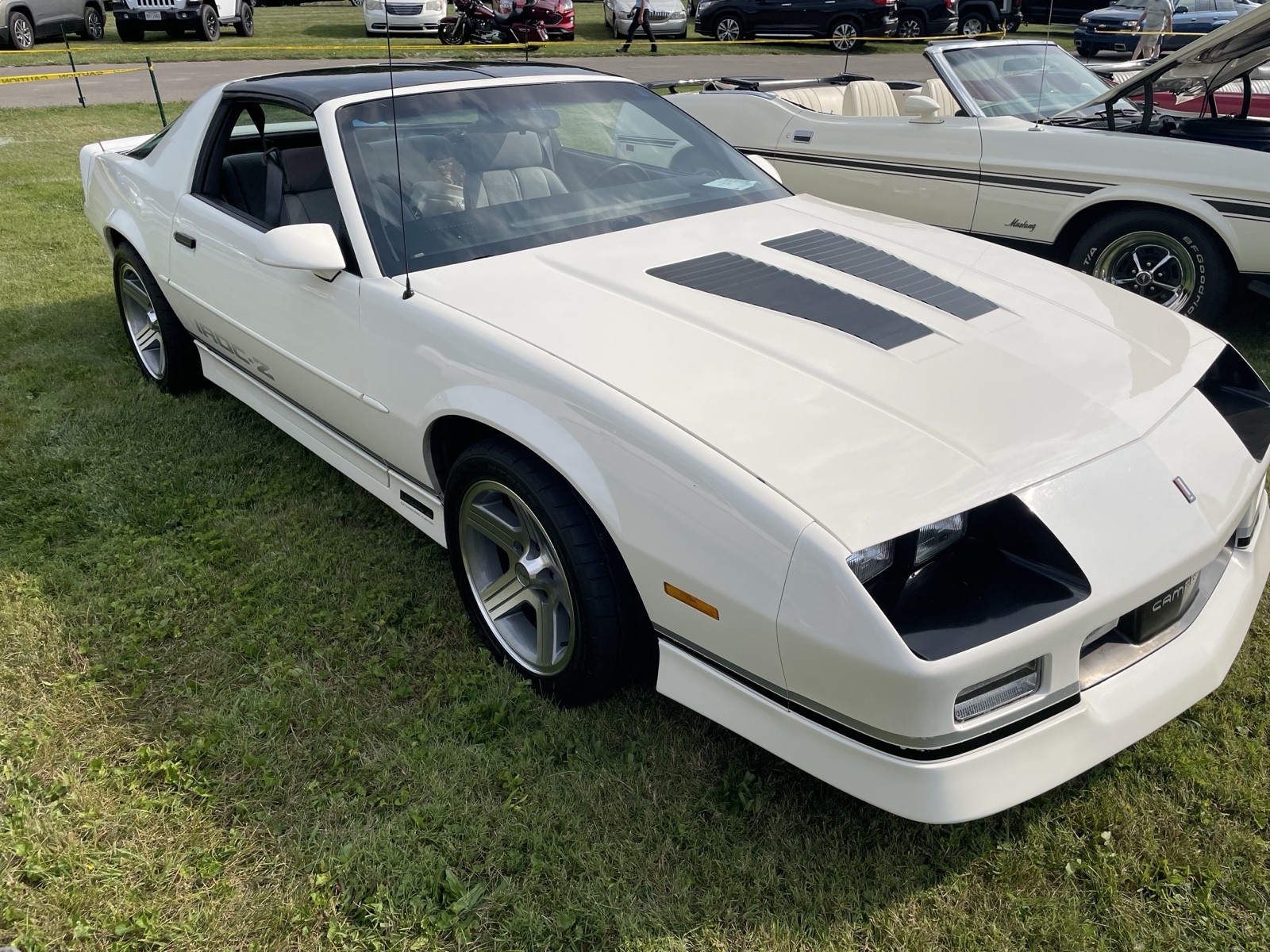 Chevrolet-Camaro-1989-4