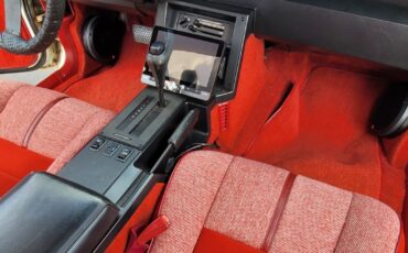 Chevrolet-Camaro-1989-Coupe-13
