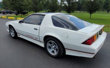 Chevrolet-Camaro-1989-Coupe-3