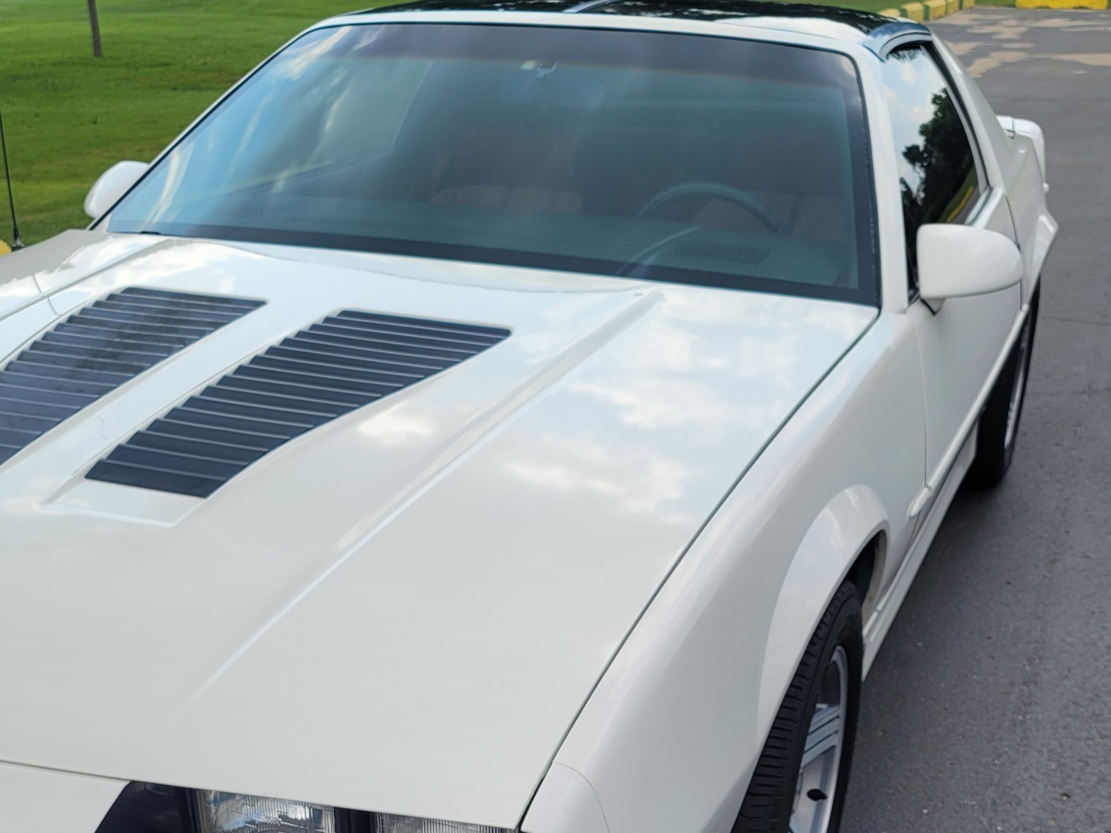 Chevrolet-Camaro-1989-Coupe-7