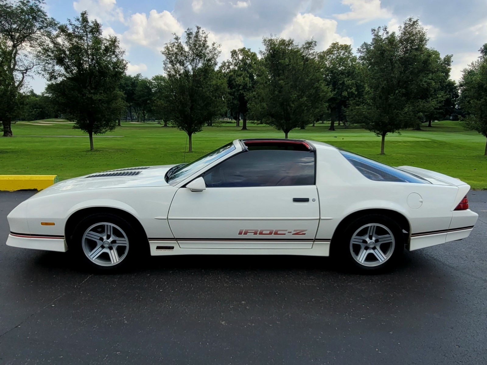 Chevrolet-Camaro-1989-Coupe-8