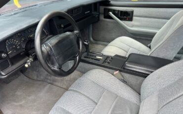Chevrolet-Camaro-1990-Coupe-11
