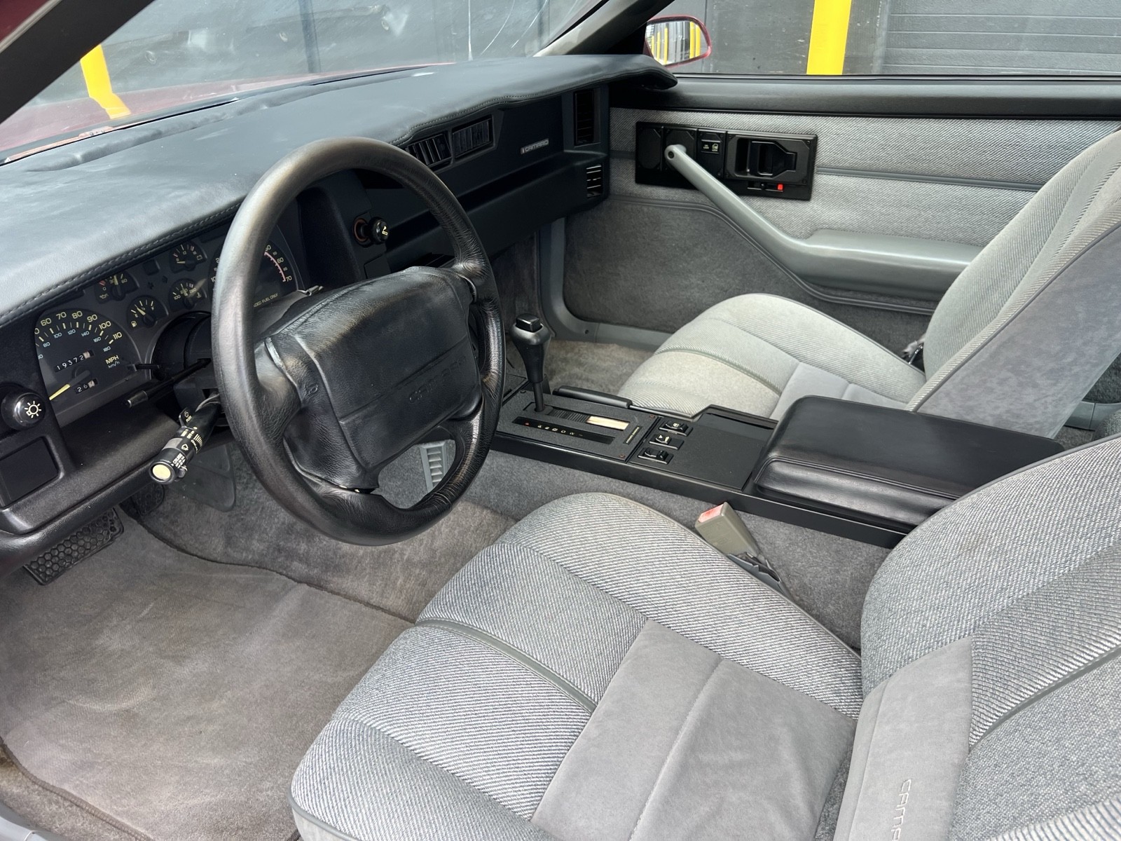 Chevrolet-Camaro-1990-Coupe-11