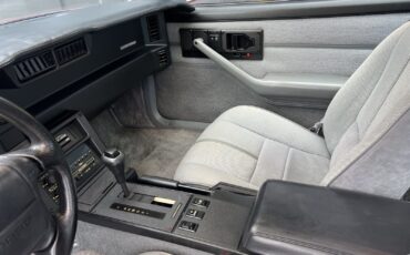 Chevrolet-Camaro-1990-Coupe-12