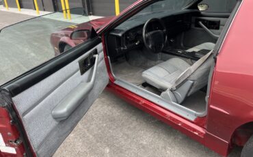 Chevrolet-Camaro-1990-Coupe-13
