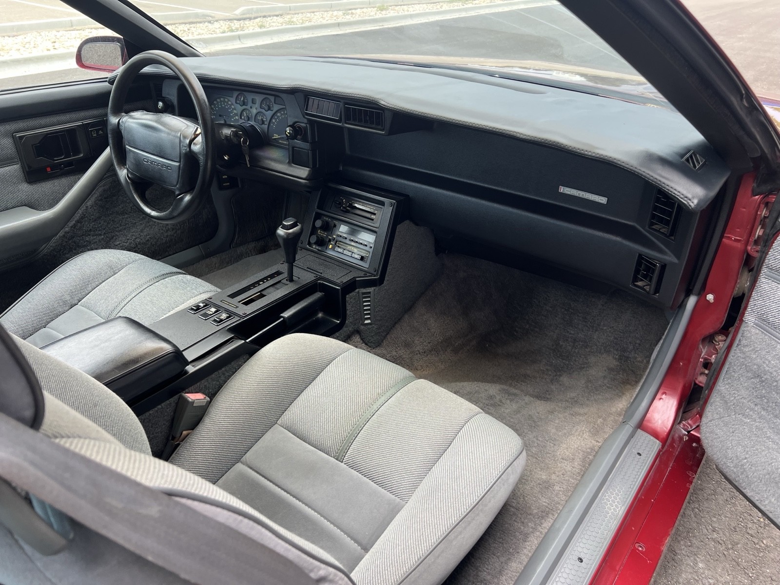 Chevrolet-Camaro-1990-Coupe-15