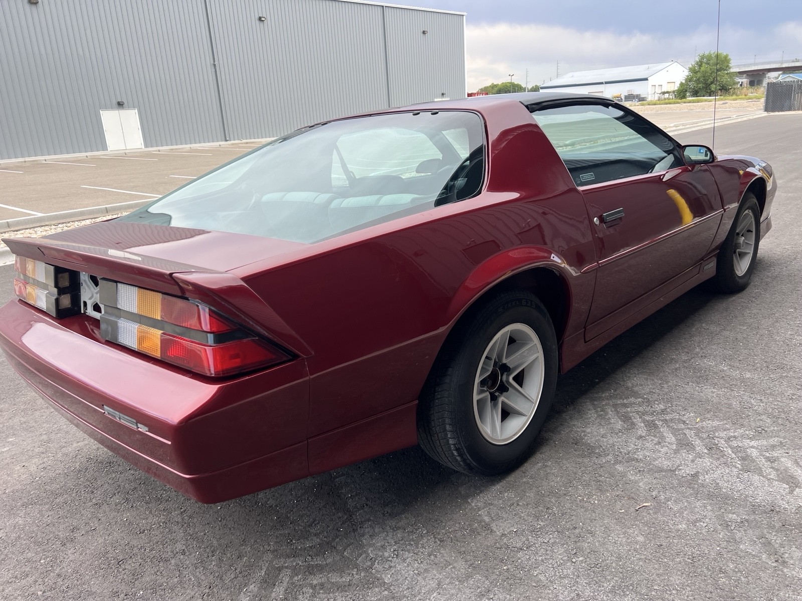 Chevrolet-Camaro-1990-Coupe-3