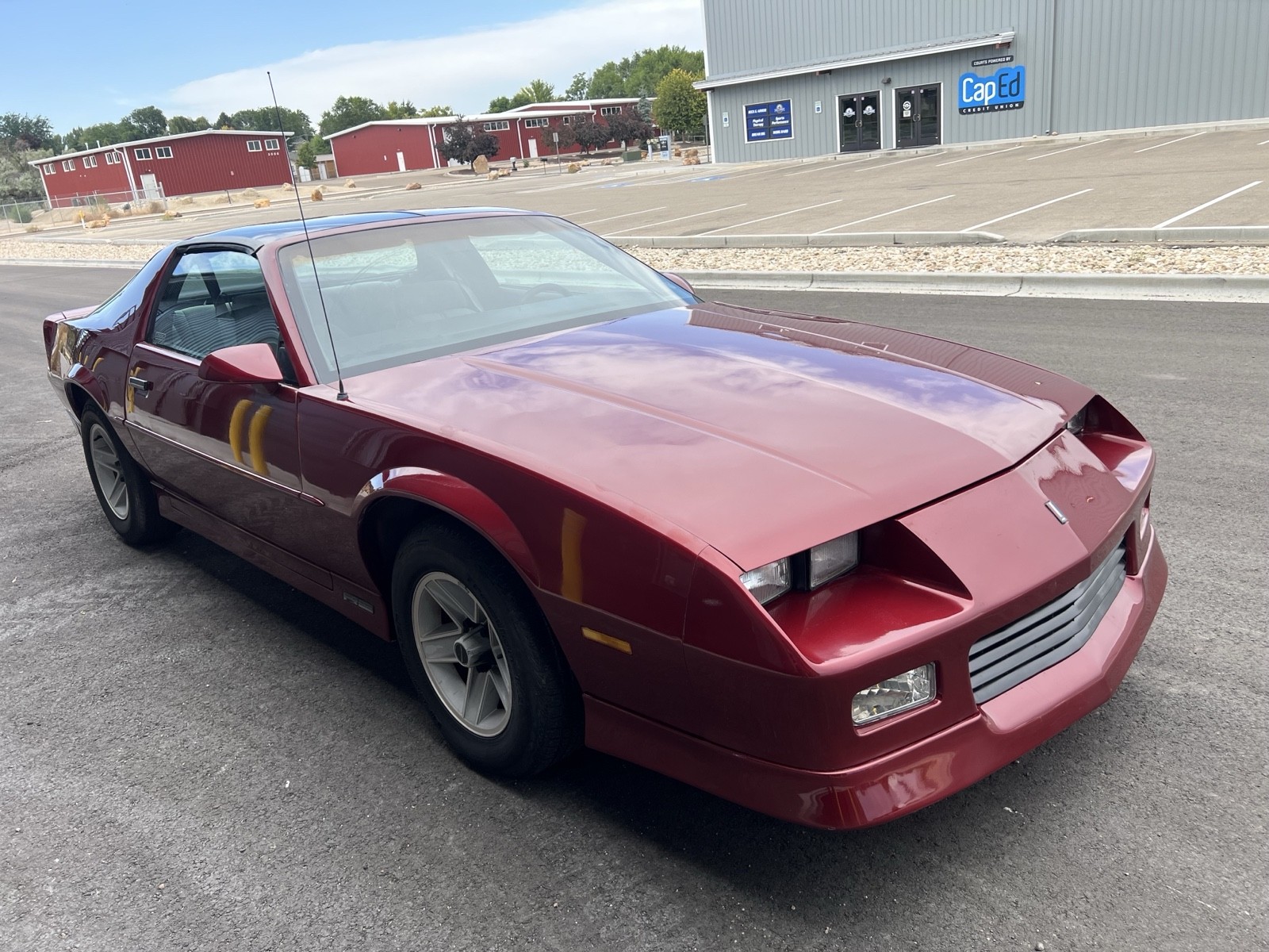 Chevrolet-Camaro-1990-Coupe-4