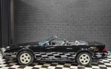 Chevrolet-Camaro-1992-Convertible-2