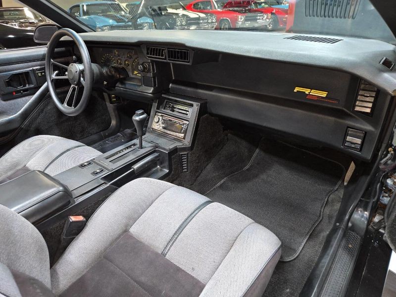 Chevrolet-Camaro-1992-Convertible-7