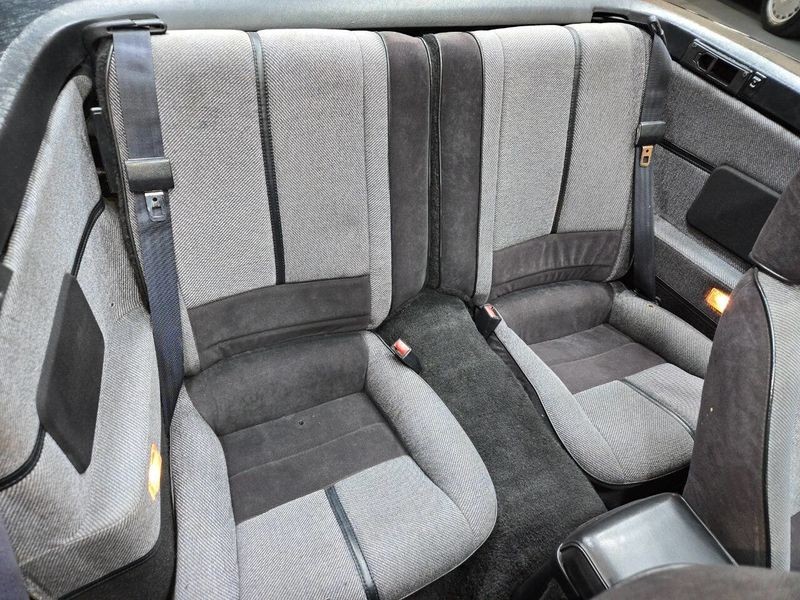 Chevrolet-Camaro-1992-Convertible-9