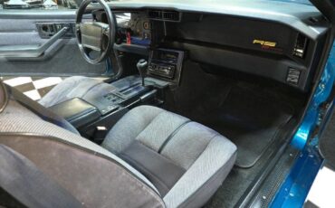 Chevrolet-Camaro-1992-Hatchback-10