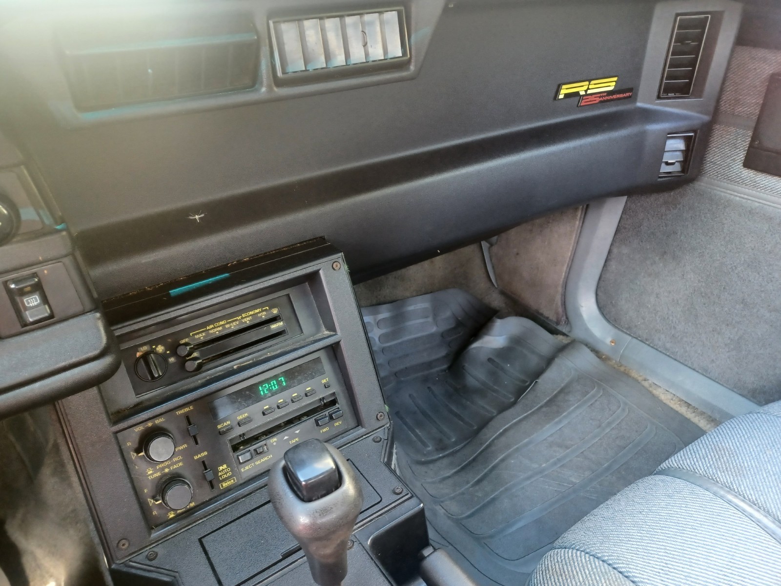 Chevrolet-Camaro-1992-Hatchback-10