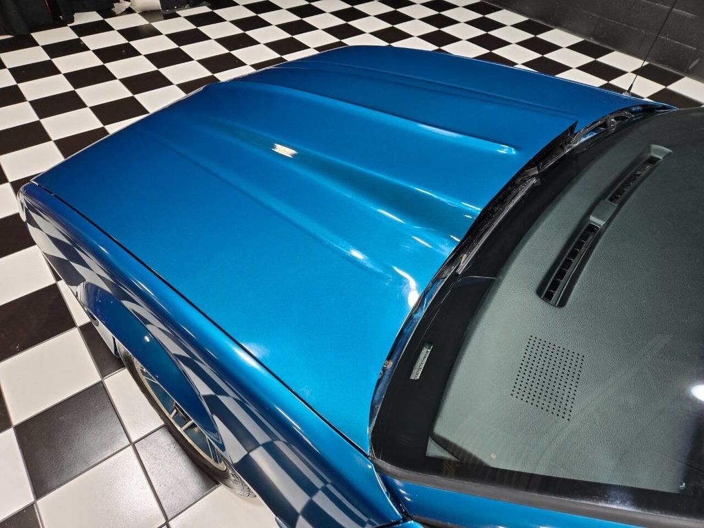Chevrolet-Camaro-1992-Hatchback-3